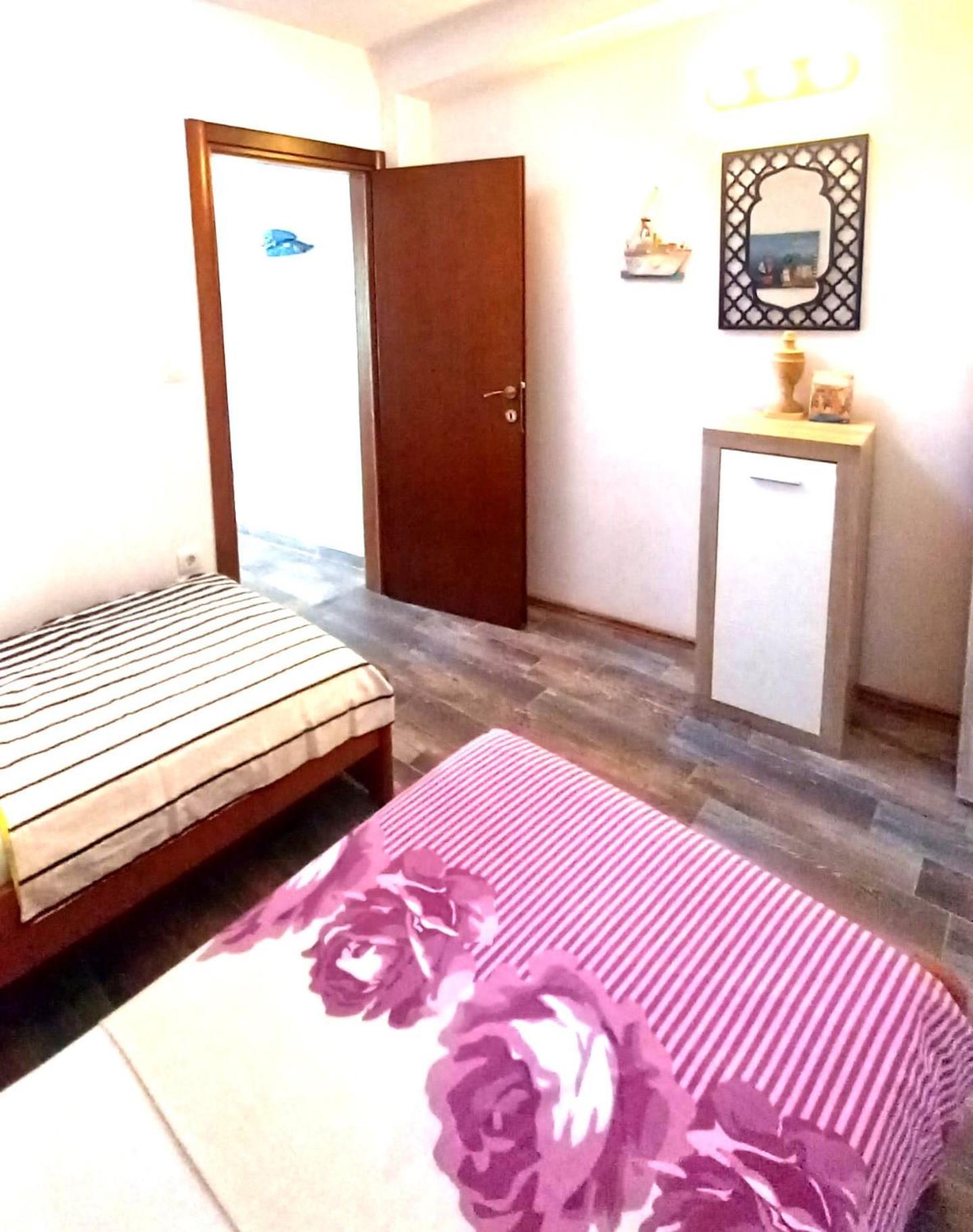 Apartments Donda Split Bagian luar foto